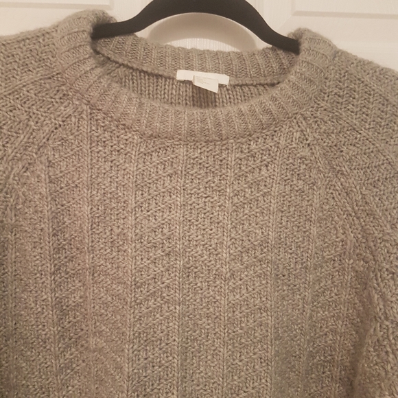 H&M Grey Sweater - Picture 2 of 10
